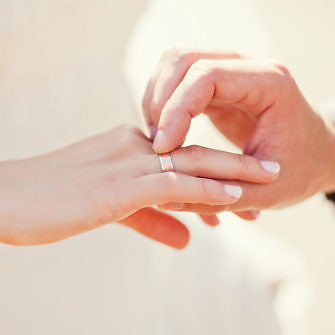 Alianzas de oro de 18 kl.