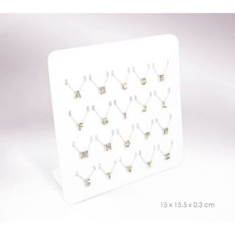 Iniciales en plata con piedras de colores