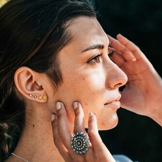 pendientes charros de oro bebé y anillo charro plata color XXL anillo de Salamanca botón charro grande plata de ley