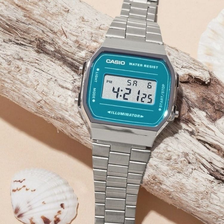 Reloj Casio plateado esfera turquesa - Imagen 2
