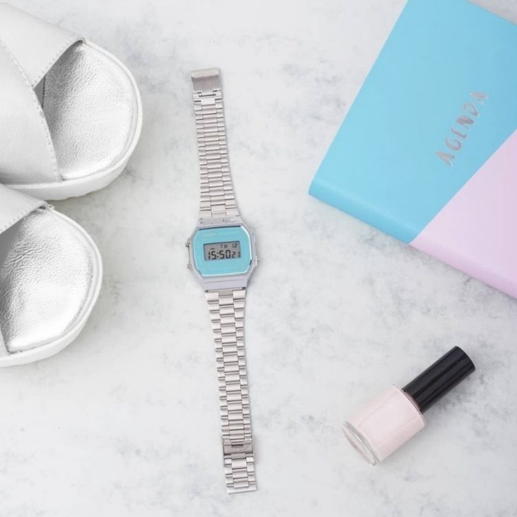 Reloj Casio plateado esfera turquesa - Imagen 3