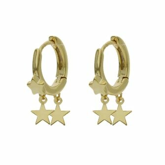 Aros en Plata chapada en Oro con mini charms de estrellas.