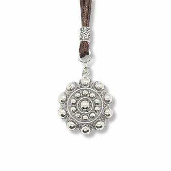 Colgante botón charro con cordón S1260