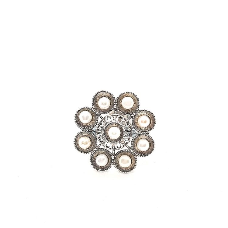 Anillo botón charro con perlas