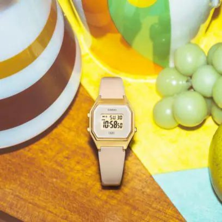 Nuevo Casio Vintage dorado con correa rosa de piel tamaño medio - Imagen 2