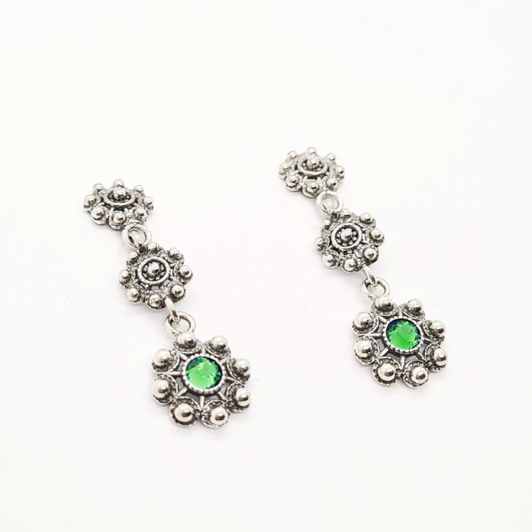 Pendientes tres botones charros cristal color verde en plata de ley filigrana charra de Salamanca 3 botón charro icono de Salamanca